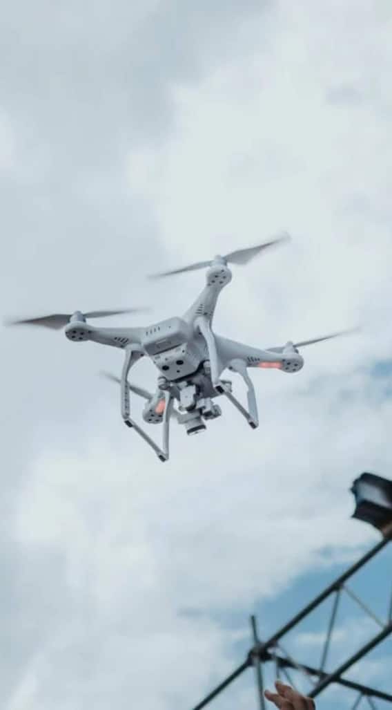 ड्रोन उड़ाने के लिए कहां से मिलता है लाइसेंस?