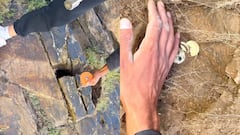 खजाना तलाशने गया था शख्स, मेटल डिटेक्टर बोला बीप-बीप, हो गया मालामाल; देखें तस्वीरें