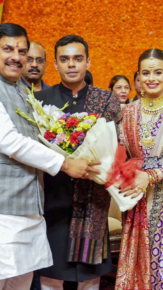 कार्तिकेय चौहान और अमानत की शादी के रिसेप्शन में पहुंचे एमपी के CM मोहन यादव, महाकाल से की ये प्रार्थना