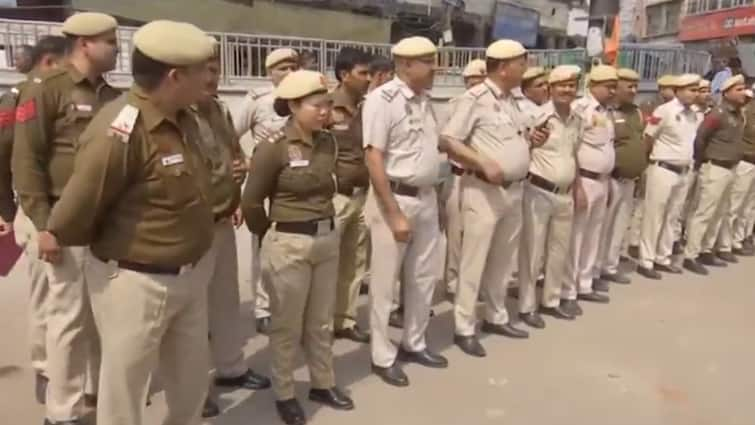 Security Heightened In Delhi As Holi & Ramzan Friday Prayers Fall On Same Day – WATCH