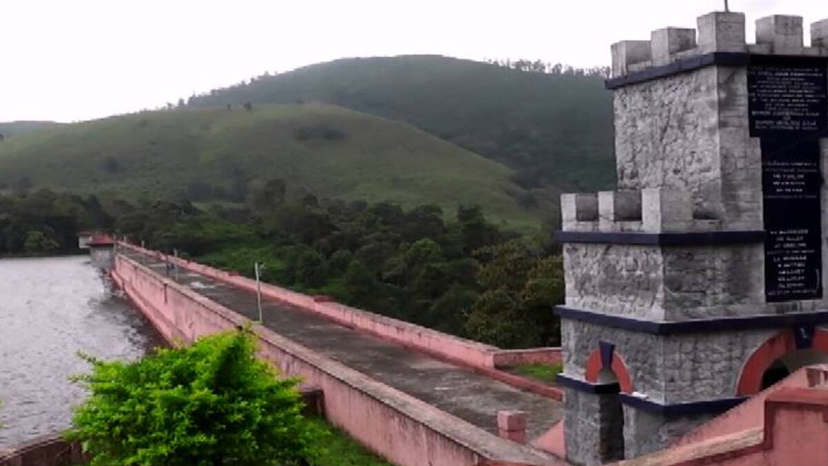 கோடை மழை பெய்தும் குறைந்து வரும் நீர்மட்டம்; தேனி மாவட்ட அணைகளின் இன்றைய நிலவரம்