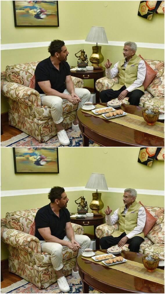 'द डिप्लोमैट' की रिलीज के पहले विदेश मंत्री से मिले जॉन अब्राहम