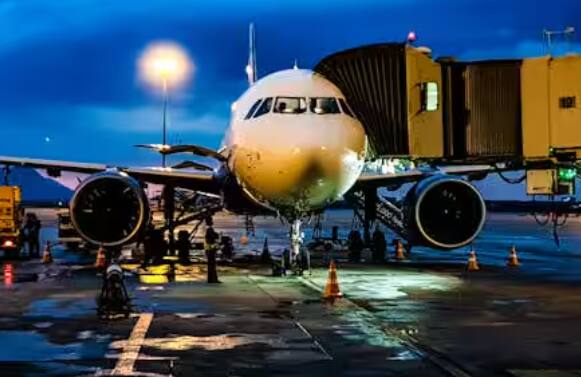 ਇਸ ਫਲਾਇੰਗ ਬੋਟ ਜਹਾਜ਼ ਦਾ ਭਾਰ ਲਗਭਗ 567 ਕਿਲੋਗ੍ਰਾਮ ਸੀ। ਇਸ ਨੂੰ ਰੇਲਗੱਡੀ ਰਾਹੀਂ ਪੀਟਰਸਬਰਗ ਭੇਜਿਆ ਗਿਆ। ਇਸ ਉਡਾਣ ਦੀ ਲੰਬਾਈ 8 ਮੀਟਰ ਅਤੇ ਚੌੜਾਈ 13 ਮੀਟਰ ਸੀ। ਇਸ ਵਿੱਚ ਸਿਰਫ਼ ਇੱਕ ਯਾਤਰੀ ਬੈਠ ਸਕਦਾ ਸੀ।