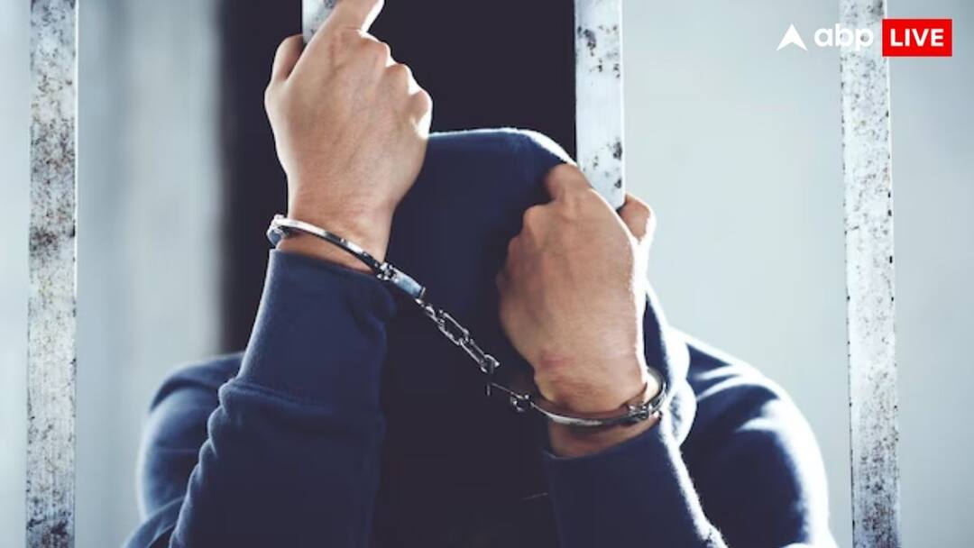 Illegal Immigration: कर्ज चुकाने आए भारत, दो साल से अवैध रूप से रह रहे थे, पुलिस ने गिरफ्तार कर लिया Illegal Bangladeshi Immigrants Arrested in Mumbai for working Without Documents Border Security Mumbai ann Illegal Immigration: कर्ज चुकाने आए भारत, दो साल से अवैध रूप से रह रहे थे, पुलिस ने गिरफ्तार कर लिया