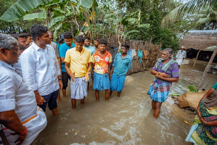 आईएमडी के पूर्वानुमानों से संकेत मिलता है कि पूर्वी तट पर सबसे भारी बारिश हो सकती है, साथ ही हवा की गति 60 किमी/घंटा तक पहुंच सकती है.