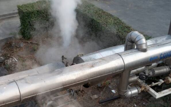 ਪੰਜਾਬ ਦੀ ਬਰਫ ਫੈਕਟਰੀ 'ਚ ਗੈਸ ਹੋਈ ਲੀਕ, ਮਚੀ ਹਫੜਾ-ਦਫੜੀ, ਭਜੇ ਲੋਕ Gas Leak in Ice Factory at jalandhar ਪੰਜਾਬ ਦੀ ਬਰਫ ਫੈਕਟਰੀ 'ਚ ਗੈਸ ਹੋਈ ਲੀਕ, ਮਚੀ ਹਫੜਾ-ਦਫੜੀ, ਭਜੇ ਲੋਕ