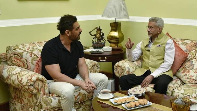 John Abraham Meets External Affairs Minister Dr. S. Jaishankar Ahead of ‘The Diplomat’ Release