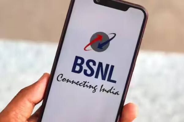 BSNL પાસે 6 મહિનાની વેલિડિટી સાથે ઘણા બધા પ્રીપેડ પ્લાન ઉપલબ્ધ છે. કંપની હાલમાં સમગ્ર ભારતમાં 4G નેટવર્ક જમાવટ પર કામ કરી રહી છે અને આ અંતર્ગત 1 લાખ સાઇટ્સ પર રોલઆઉટ પૂર્ણ કરવાની યોજના છે.