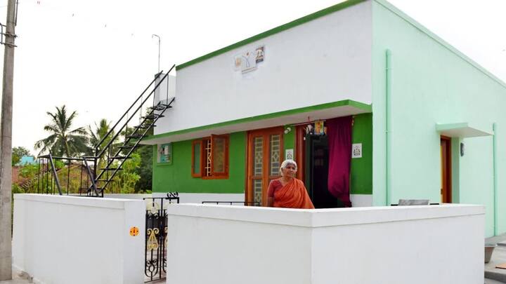 इसके अलावा आवास योजना की पात्रता के तहत बात करें तो जिन लोगों के पास पहले से पक्के मकान है. उन्हें भी इस योजना के तहत लाभ नहीं मिलेगा. या जो लोग आर्थिक रूप से सक्षम हैं. जिनके पास खेती के लिए ज्यादा जमीन है उन्हें भी लाभ नहीं मिलेगा.