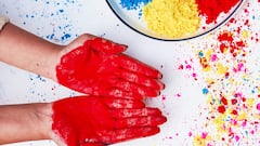 Essential Precautions To Keep Your Eyes Protected While Playing Holi