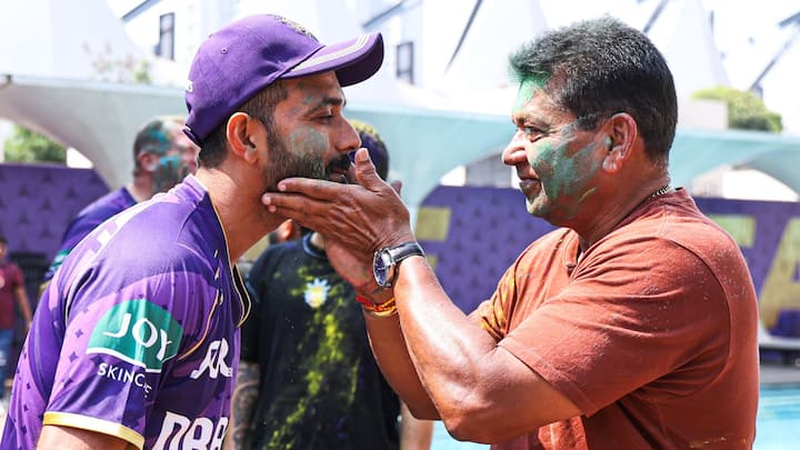 বুধবার থেকে ইডেন গার্ডেন্সে চূড়ান্ত প্রস্তুতি শিবির শুরু করেছে কেকেআর। পরপর ২ দিন মাঠে কসরত করেছেন নাইট তারকারা।