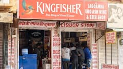 Maharashtra Wine and beer shops: तुमच्या एरियातील दारुचे दुकान बंद करायचे असेल तर मतदान घेता येणार, महायुती सरकारचा गेमचेंजर निर्णय