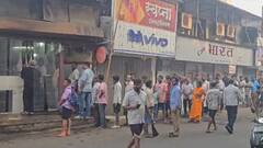 Mumbai Mutton Shop queue: धुळवडीला मटणाचा बेत, दुकानांबाहेर लागल्या रांगा, तीन तास वेटिंग