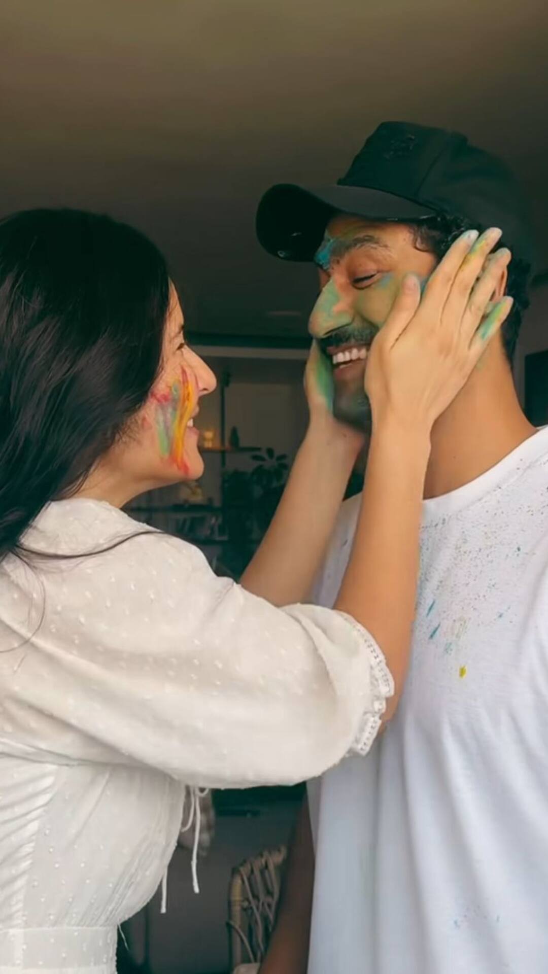 Katrina Kaif To Sonakshi Sinha: Celebs Celebrate Holi Katrina Kaif To Sonakshi Sinha: Celebs Celebrate Holi