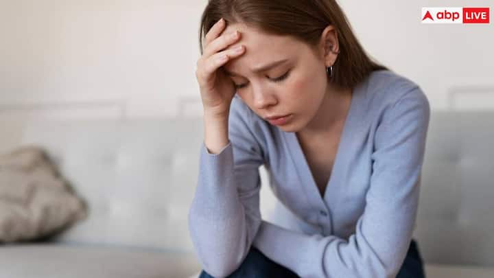 डाइट, एक्सरसाइज, नींद और सोसाइटी कॉन्टैक्ट जैसे लाइफस्टाइल कारक मानसिक स्वास्थ्य को महत्वपूर्ण रूप से प्रभावित करते हैं. और अस्वास्थ्यकर आदतें अवसाद के जोखिम को बढ़ा सकती हैं. जबकि स्वस्थ आदतें इसे रोकने या कम करने में मदद कर सकती हैं.