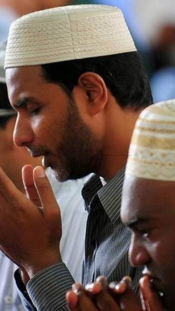 अमृतसर में मुसलमानों की संख्या कितनी है?