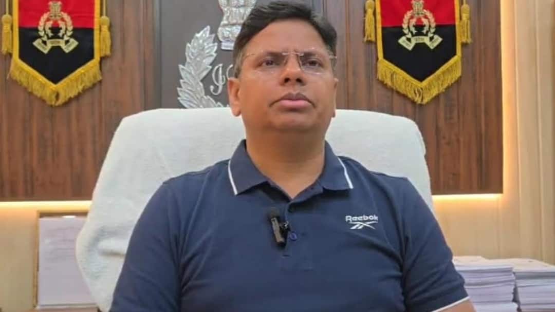 आजमगढ़: 219 मदरसा संचालकों पर FIR, 22 थाने में दर्ज हुआ मामला, SIT की जांच में आई थी खामी Azamgarh FIR against 219 madrasa operators case registered in 22 police stations ann आजमगढ़: 219 मदरसा संचालकों पर FIR, 22 थाने में दर्ज हुआ मामला, SIT की जांच में आई थी खामी