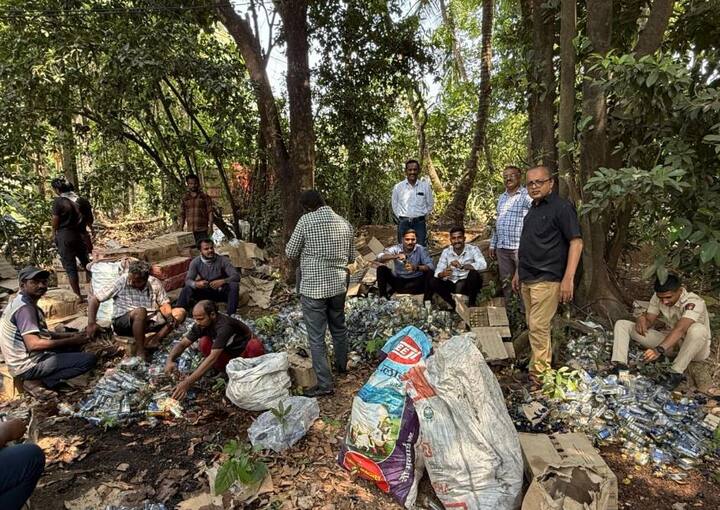सिंधुदुर्ग जिल्ह्यात करोडो रुपयांच्या दारुवर चालवला रोलर, 2 कोटी 69 लाखांचा दारुसाठा नष्ठ