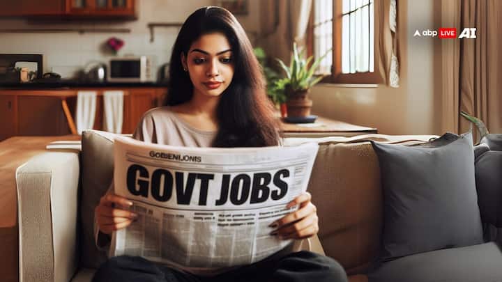 वहीं, इन पद पर चयनित उम्मीदवारों को 15 हजार 600 से लेकर 67 हजार रुपये प्रति माह तक की सैलरी मिलेगी.
