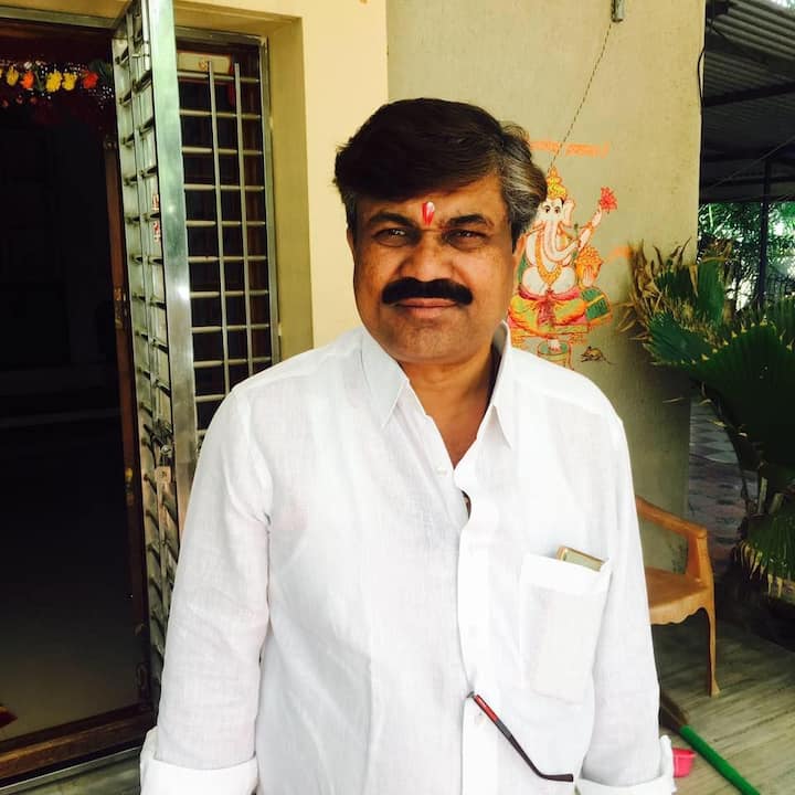 तसेच आरोपीचे जबाब मिळाले नसल्याचा युक्तिवाद आरोपीचे वकील राहुल मुंडेंनी केला. यानंतर वाल्मिक कराडचे वकील विकास खाडे यांनी बाजू मांडली.