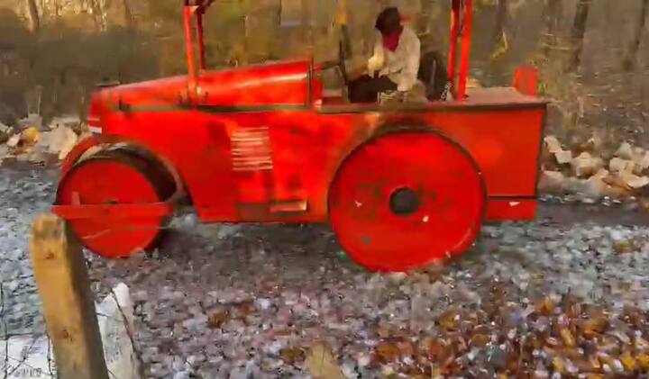 सिंधुदुर्ग जिल्ह्यात गोवा राज्यातून मोठ्या प्रमाणात बेकायदा गोवा बनावटीची दारु राजरोसपणे येत आहे.