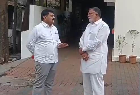 भाजपा जिल्हाध्यक्ष सुनील बच्छाव, शहराध्यक्ष प्रशांत जाधव, महेश हिरे, विजय साने, सुनील केदार यांची देखील राजाभाऊ वाजे यांनी भेट घेतली.