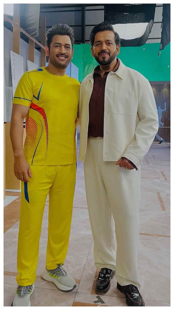 धोनी से मिले रवि किशन, क्रिकेटर संग पोज देकर बोले- भोजपुरी स्वैग