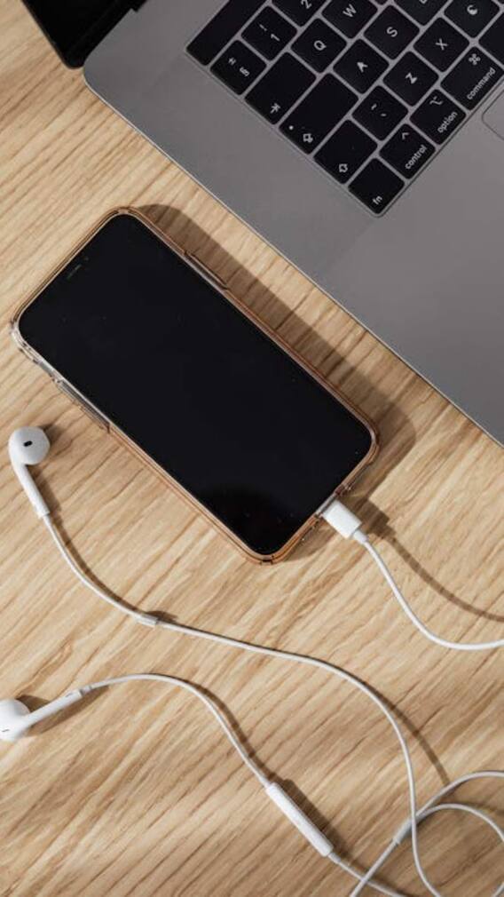 మీ ఫోన్‌ ఫుల్  ఛార్జ్ అవ్వటానికి ఎంత కరెంట్ అవసరమో తెలుసా?