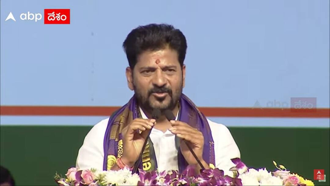 Telangana CM Revanth Reddy sensational Comments on Harish Rao and challenges KCR to discuss on Projects Revanth Reddy Challenges KCR: హరీష్ రావు పిల్లకాకి, తాటిచెట్టులా పెరిగాడు కానీ! కేసీఆర్ వస్తే చర్చకు మేం రెడీ: సీఎం రేవంత్ రెడ్డి