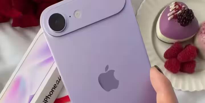 iPhone 17 સીરીઝ સપ્ટેમ્બર 2025 માં લૉન્ચ થઈ શકે છે. iPhone 17 Air ને મિડ-રેન્જ મોડેલ તરીકે રજૂ કરવામાં આવશે જેની કિંમત Pro મોડેલ કરતા ઓછી હશે. તે જ સમયે, iPhone 17 Pro ની શરૂઆતની કિંમત 79,900 રૂપિયા હોઈ શકે છે.