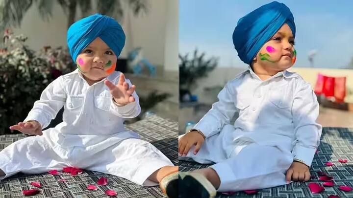 Sidhu Moosewala Younger Brother : दिवंगत सिद्धू मुसेवालाचा वर्षभरापूर्वी जन्मलेल्या छोटा भाऊ शुभदीप सिंगचे फोटो सोशल मीडियावर व्हायरल झाले आहेत.