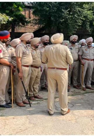 ਪੰਜਾਬ ਪੁਲਿਸ 'ਚ 4 ਥਾਣਿਆਂ ਦੇ SHO ਸਣੇ CIA ਬਦਲੇ, ਵੇਖੋ ਨਾਵਾਂ ਦੀ ਲਿਸਟ...