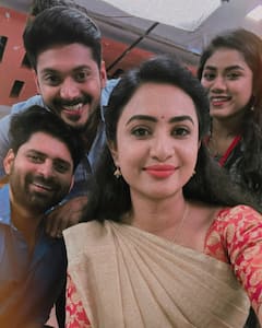 என்ன ஆச்சு? சூப்பர் ஹிட் சீரியலுக்கு குட் பை சொல்லும் கதாநாயகி! அதிர்ச்சியில் ரசிகர்கள்!