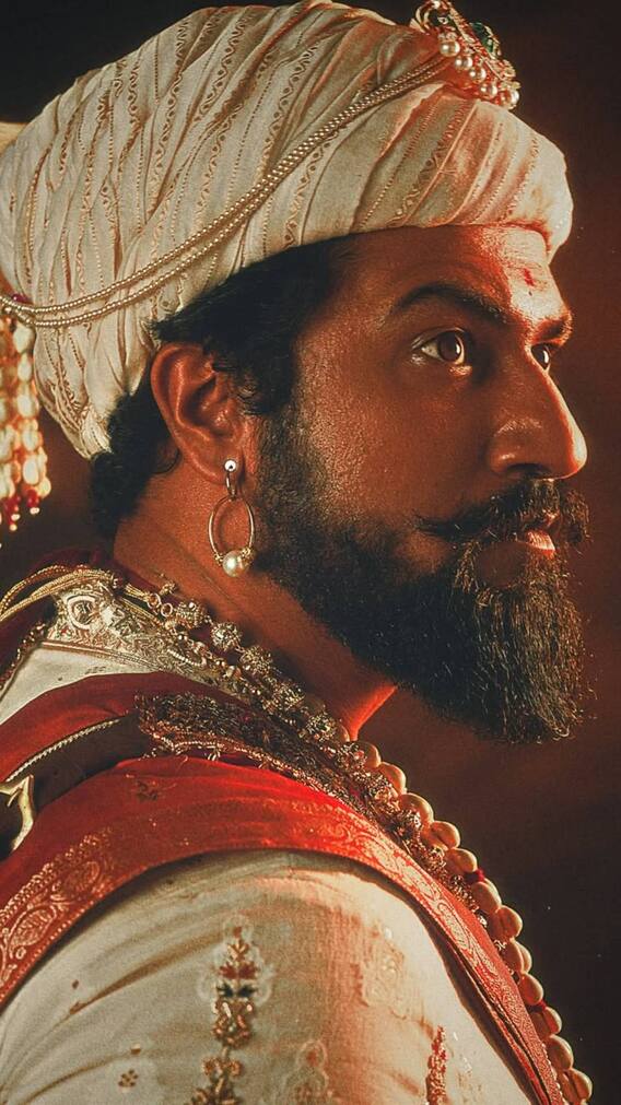 छावा के लुक टेस्ट में बेहद खतरनाक लग रहे थे विक्की कौशल, देखें तस्वीरें