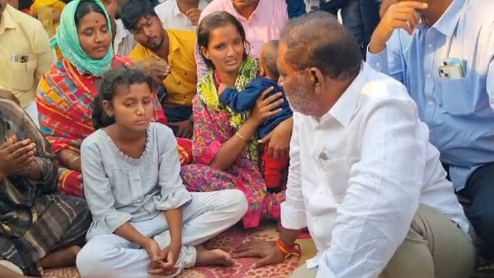 जिल्ह्यातील जुने व्हिडिओ काढायचे आणि कोणाच्याही बदनाम्या करायचा असा प्रकार सुरू आहे, देशमुख प्रकरण वळवण्यासाठी ही सुरू असल्याचेही आमदार धस यांनी यावेळी म्हटले.