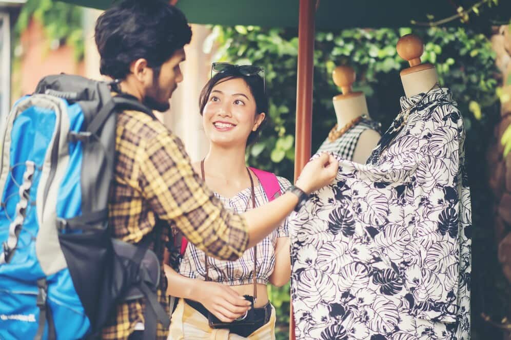 Women Identify Different Shades: પુરૂષો કરતા સ્ત્રીઓ કેમ વધુ રંગોને સારી રીતે પારખે છે. શું છે સાયન્સ? Why do women perceive colors better than men? What is science Women Identify Different Shades: પુરૂષો કરતા સ્ત્રીઓ કેમ વધુ રંગોને સારી રીતે પારખે છે. શું છે સાયન્સ?