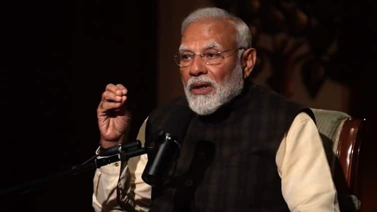 PM Narendra Modi in Podcast with Lex Fridman Team India Pakistan Cricket Rivalry Best Team champions trophy 2025 चैंपियंस ट्रॉफी में पाकिस्तान की हार पर पीएम मोदी ने ले लिए मजे, लेक्स फ्रिडमैन के पॉडकास्ट में PAK टीम को लेकर कही बड़ी बात
