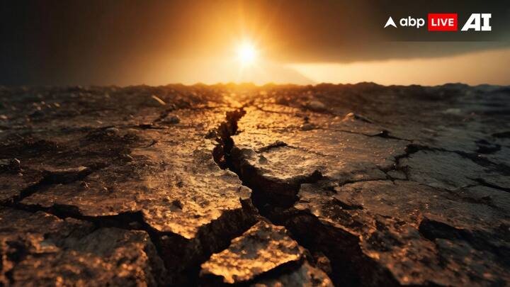 इसके अलावा 14 मई को जब मिथुन राशि में गुरु का प्रवेश होगा तब भी दुनिया के लिए यह राशि परिवर्तन खतरे की घंटी के समान होगा. इस गोचर का असामान्य प्रभाव मुख्य रूप से जलवायु परिवर्तन पर देखा जा सकेगा.