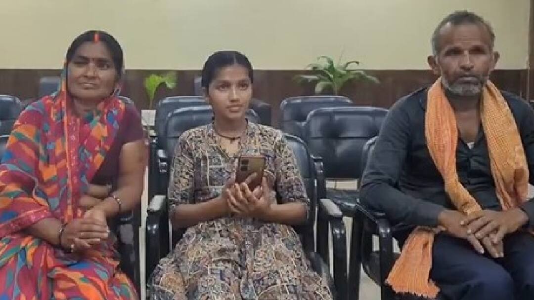 Bihar Khushboo Kumari dream of becoming a doctor will be fulfilled initiative of Dharmendra Pradhan पटना के दानापुर की खुशबू बनेंगी डॉक्टर, केंद्रीय मंत्री धर्मेंद्र प्रधान की पहल से पूरा होगा सपना