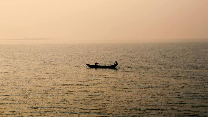 हाल ही में जब महाकुंभ हुआ था तब करोड़ों श्रद्धालुओं ने पवित्र गंगा नदी में स्नान किया था, जिसके बाद संगम के पानी को लेकर सवाल उठने लगे. नेशनल पॉल्यूशन बोर्ड कंट्रोल बोर्ड की रिपोर्ट ने कहा कि गंगा का पानी प्रदूषित हो चुका है.