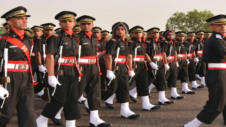 Agniveer recruitment 2025 Notification Tamilnadu Agnipath Scheme Indian Army How To Apply Agniveer recruitment: அக்னி வீரர் தேர்வு.. தமிழில் எழுத அனுமதி... இளைஞர்களே சீக்கிரம் அப்ளை பண்ணுங்க