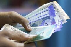 Dream Interpretation: સપનામાં રૂપિયાનો વરસાદ દેખાય તો શું મળે છે સંકેત, જાણો