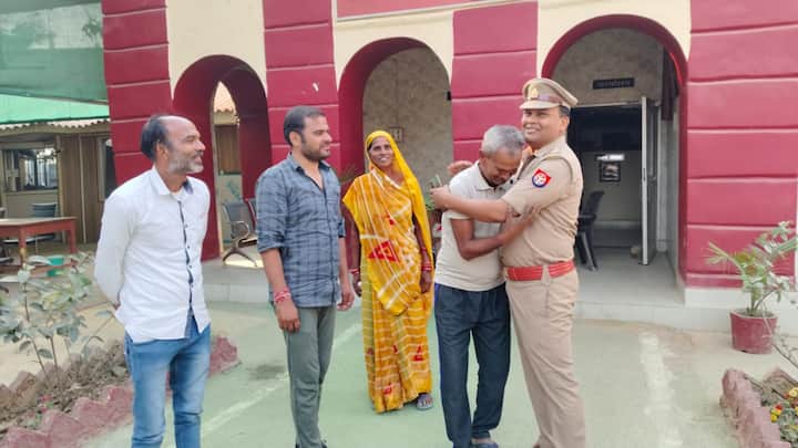 मध्य प्रदेश के भिंड जनपद के रहने वाले विद्याराम शर्मा, जिनकी उम्र करीब 65 वर्ष है. विद्याराम अपने परिवार के साथ बस से एक समूह में संगम स्नान हेतु प्रयागराज गए थे. साथ में परिवार के लोगों के साथ स्नान भी किया और उसके बाद बिछड़ गए. बिछड़ने के बाद वह भटकते हुए गाजीपुर के सैदपुर तक पहुंच गए.