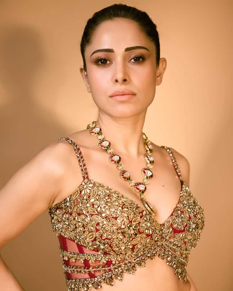 Nushrratt Bharuccha's Regal Glam Look Decoded Nushrratt Bharuccha's Regal Glam Look Decoded