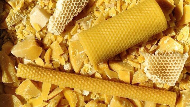 6. Beeswax Candles: Beeswax candles burn cleanly and naturally purify the air unlike paraffin candles. These candles emit a light honey scent which neutralises the toxins. They help in creating a cosy ambiance with a soothing aroma. (Image Source: Pinterest/apiscera)