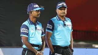 IPL 2025: आईपीएल में अंपायर्स को कितनी मिलती है सैलरी? एक सीजन से होती है लाखों की कमाई