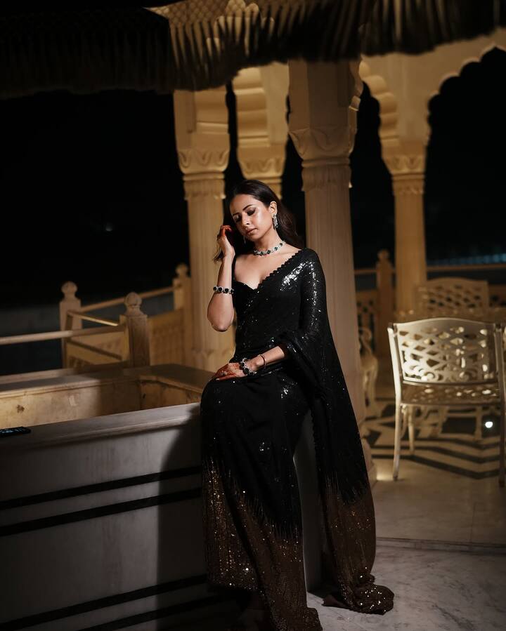 Sargun often treats fans with stunning pictures of hers from her personal and professional life.