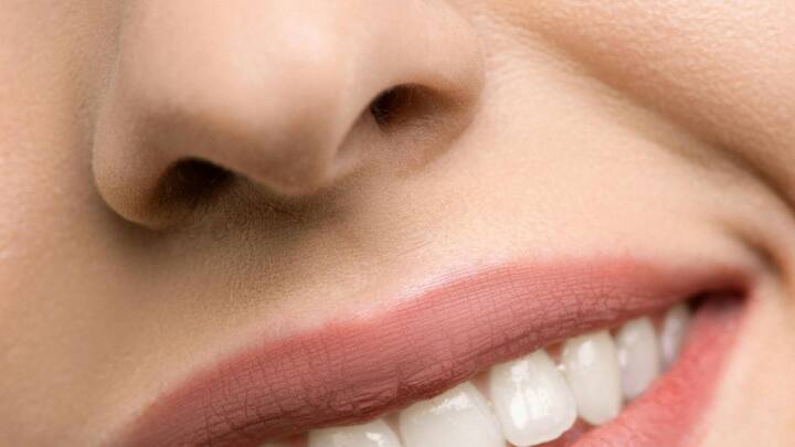 जब भी आप झूठ बोलते हैं तो ठीक तरीके से बोल नहीं पाते हैं, ऐसे में आप या तो तेज बोलने लगते हैं या फिर बहुत ज्यादा बोल जाते हैं.