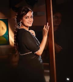 43 की उम्र में भी दीया मिर्जा दिखती है 23 की, आप भी पाना चाहती हैं ऐसी खूबसूरती तो फॉलो करें ये फिटनेस टिप्स