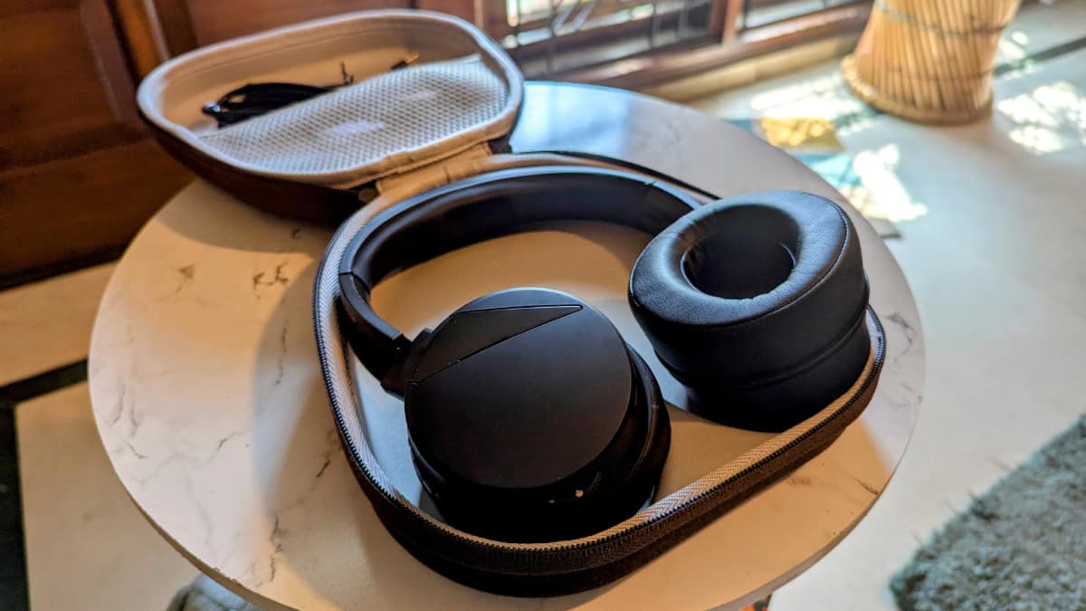 Sonic Lamb Headphones Review: Eargasm For Bassheads (& Beyond)